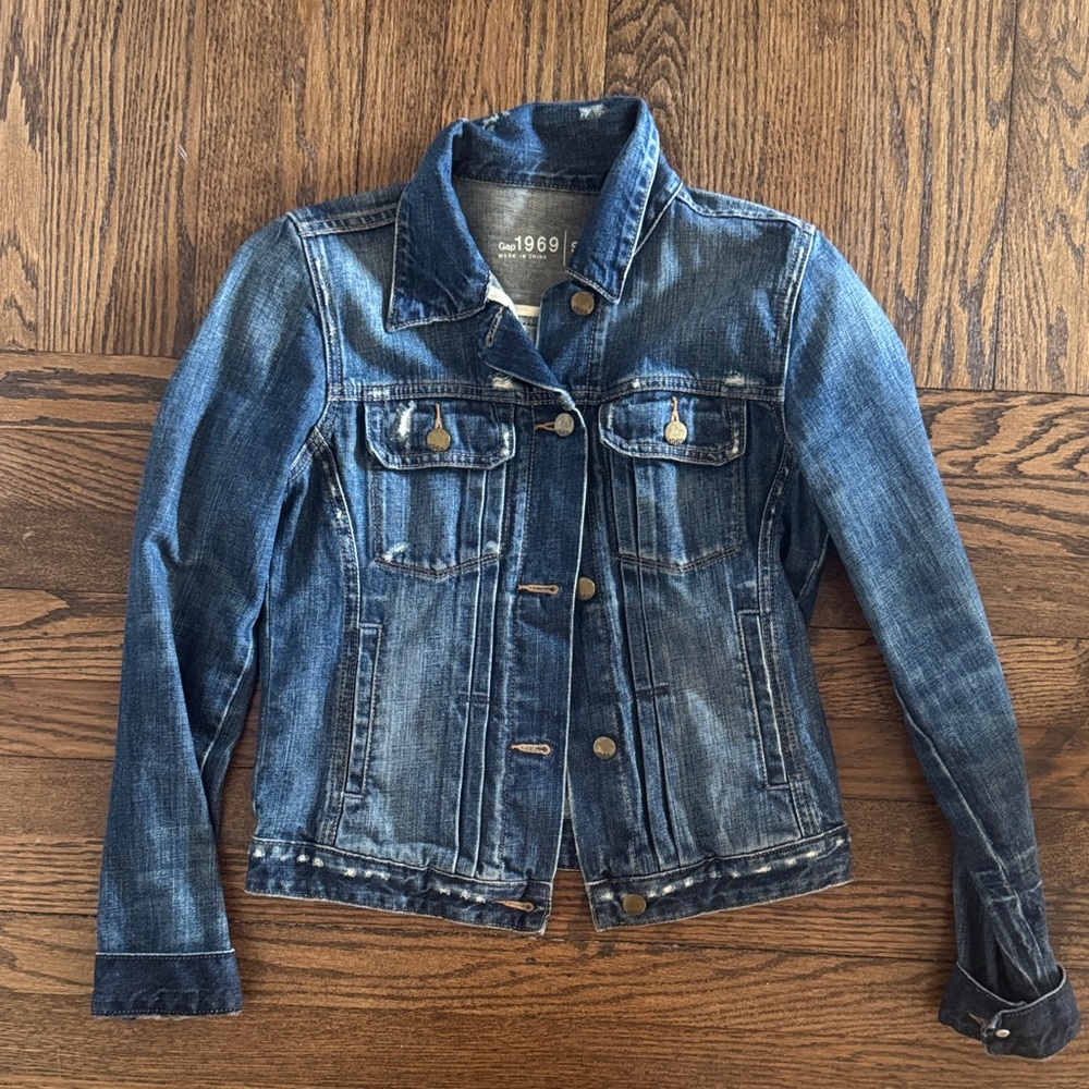 Early 2000’s Gap 1969 Blue Denim Jacket